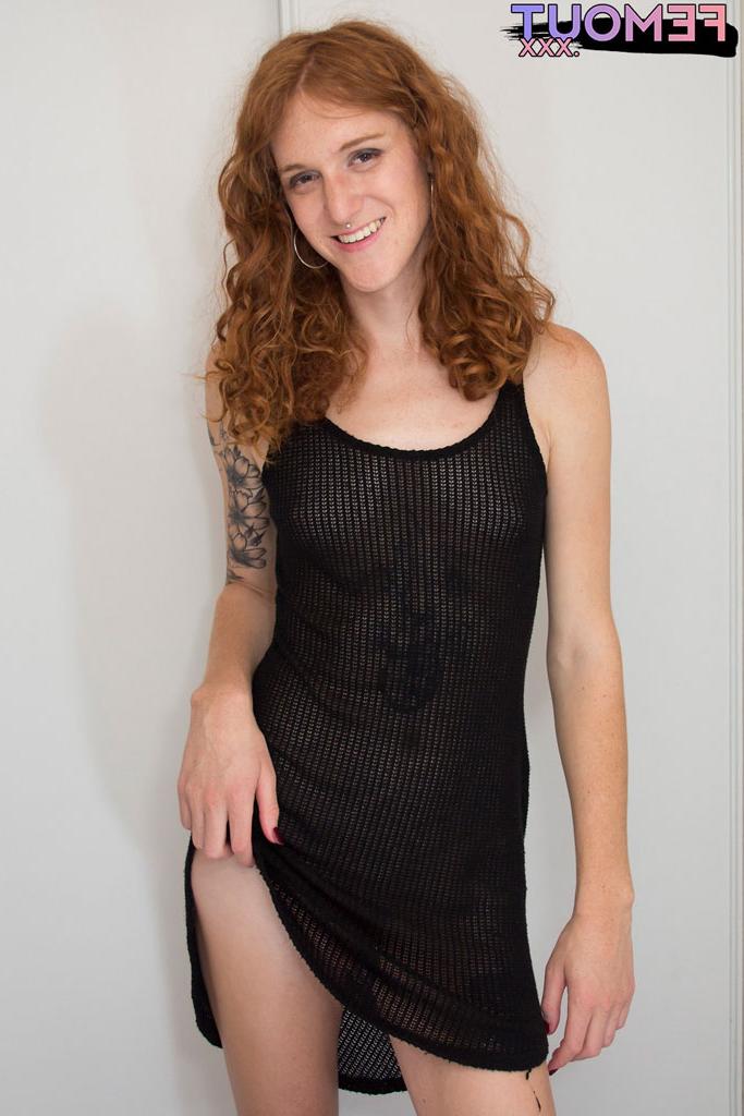 15P Femout XXX interprété par Lucy Blue Naked Pictures
