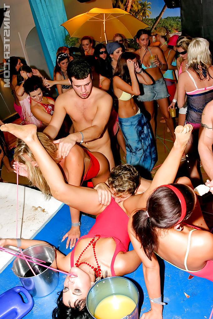 16P Slutty babes Barbara Summer & Celine Noiret are into hardcore sex party