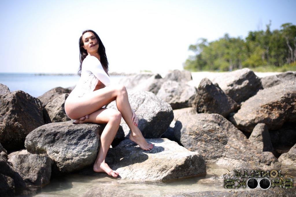 12P Jonelle Brooks Oficial protagonizada por Jonelle Brooks Hot Porn