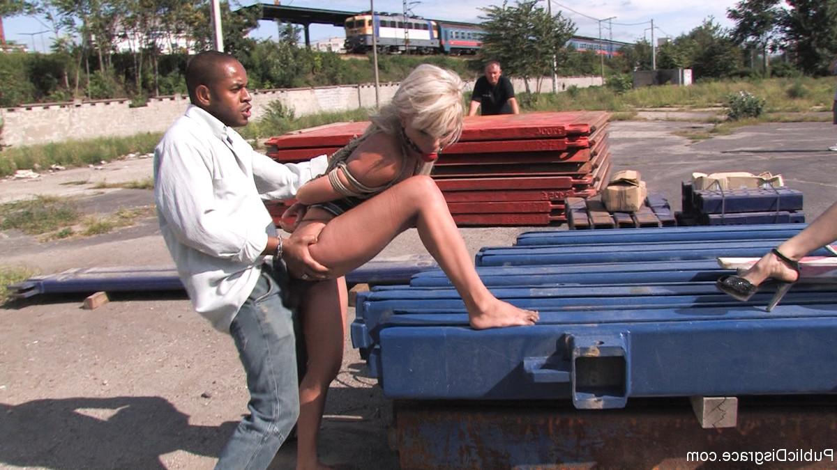 20P Public Disgrace Tea Blondie