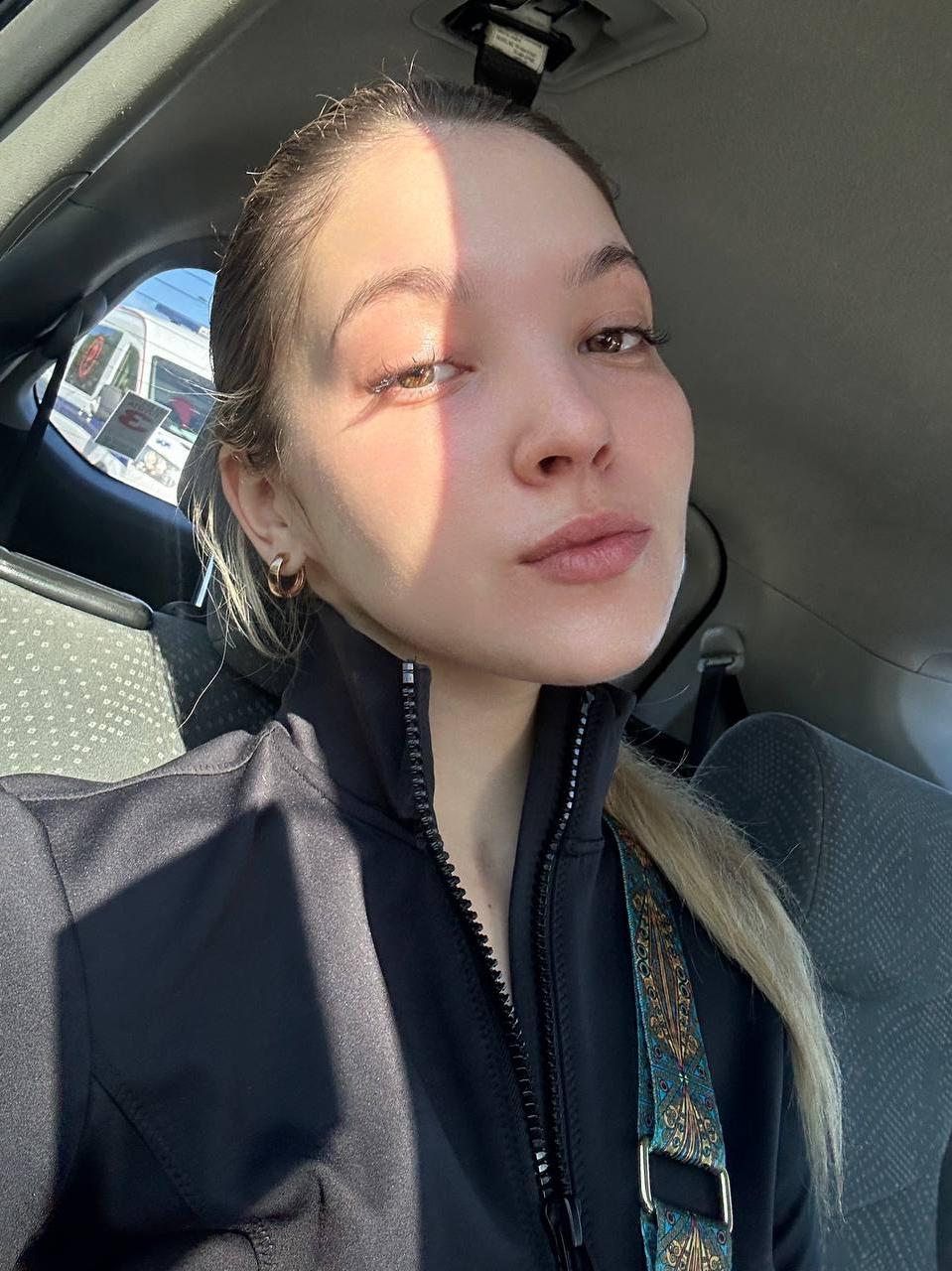 11P La glamorosa muñeca Onlyfans All About Diana posando en su compilación en solitario