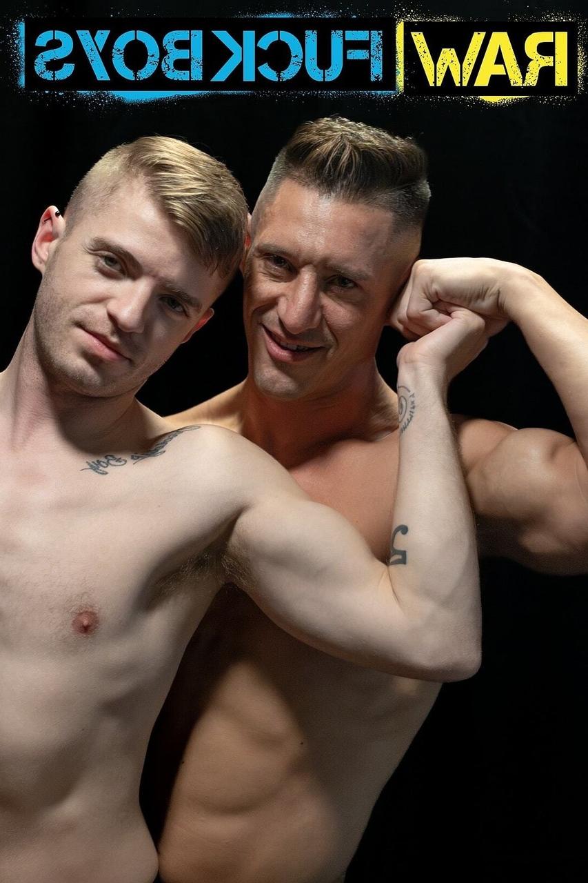 20P O fisiculturista gay Jax Thirio gosta de sexo anal estilo cachorrinho com um jovem gostoso