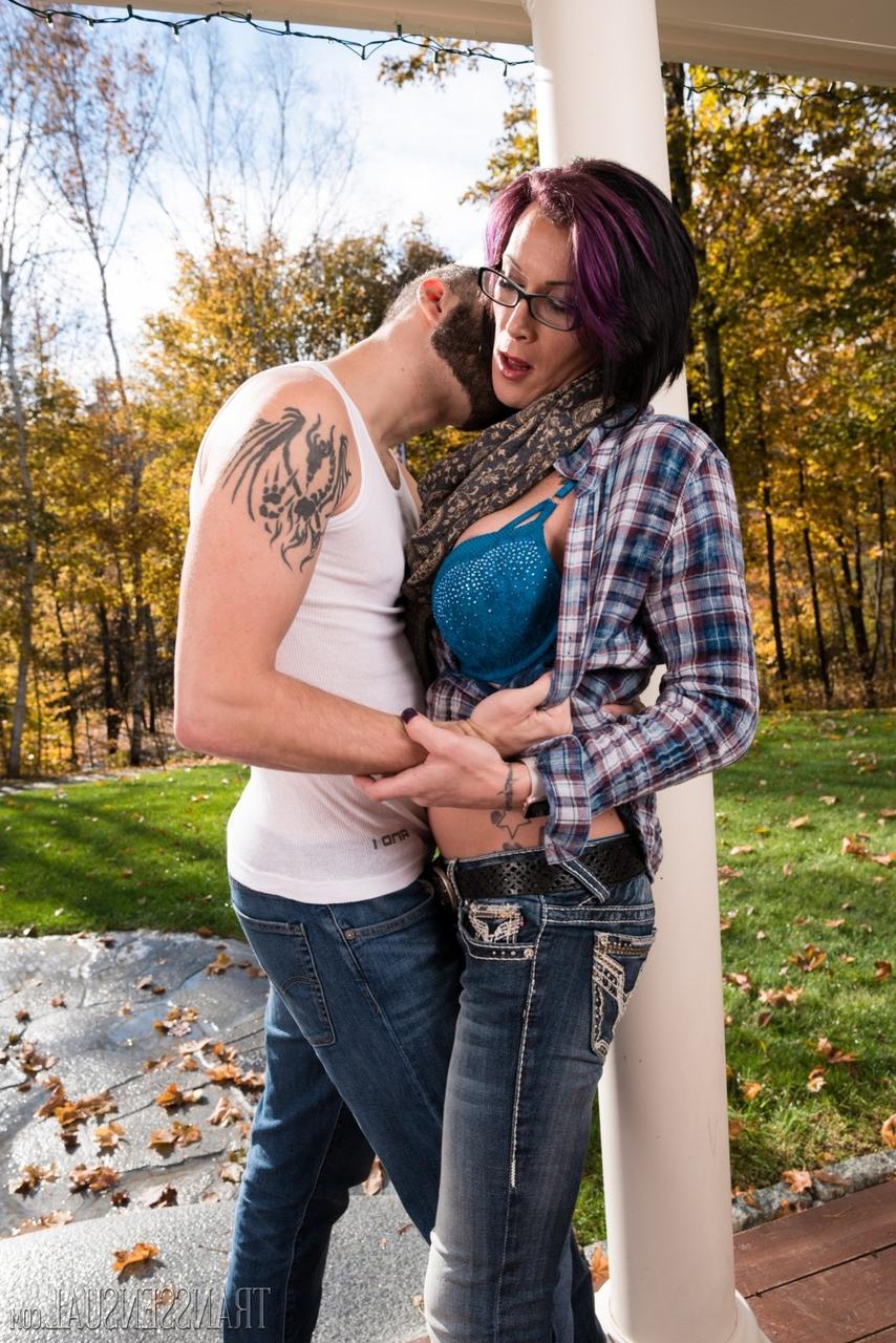15P Transsensuel interprété par River Stark Photos porno nues