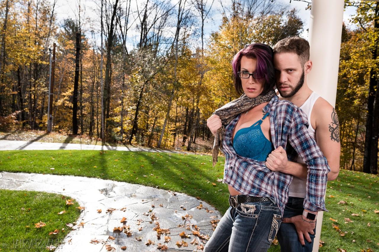 15P Transsensuel interprété par River Stark Photos porno nues