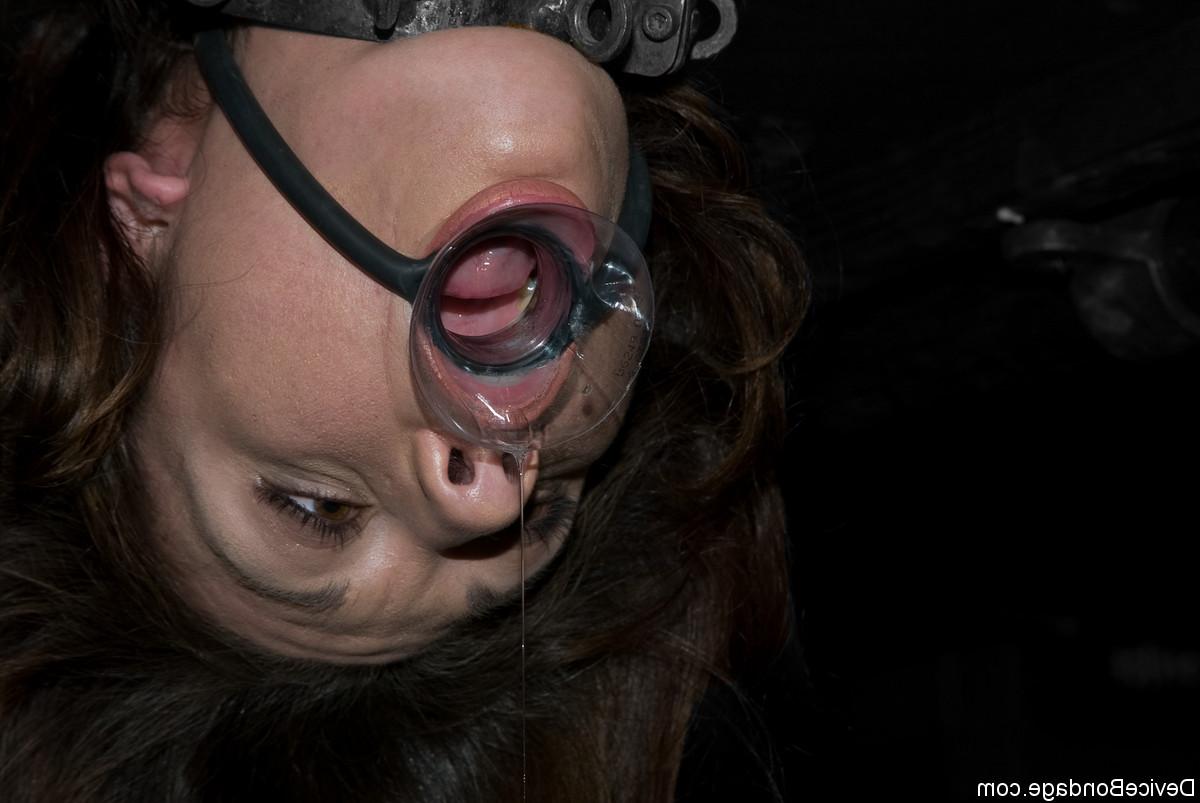 20P Submissive MILF Karrlie Dawn endures orgasmic punishment in bondage