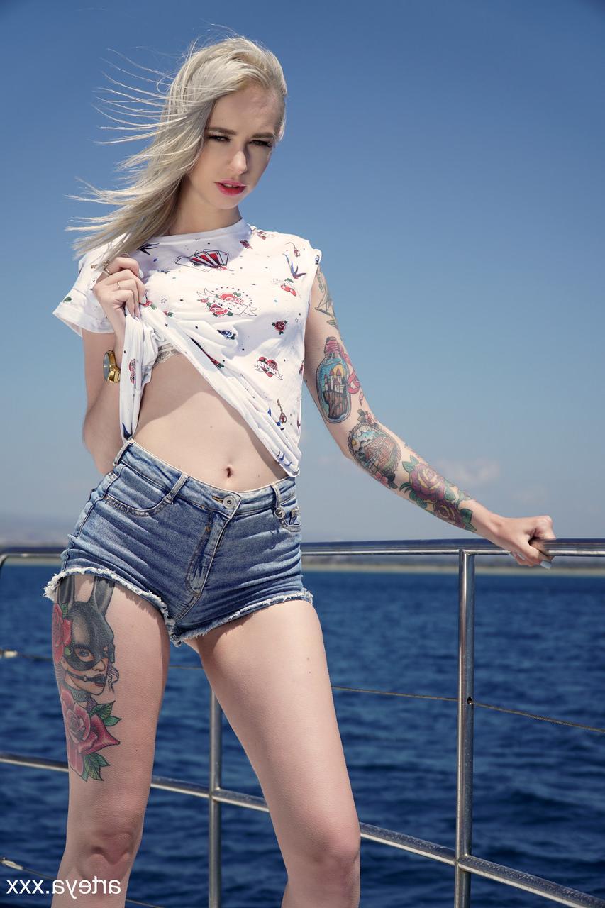 15P Arteya Official Arteya Dee