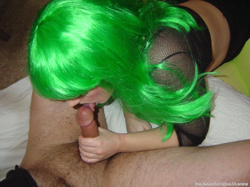 16P Chubby MILF with green hair is tied up before licking a cock in POV mode