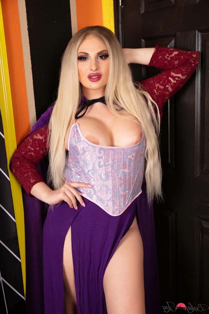16P TS Bailey Jay featuring Bailey Jay Porn XXX