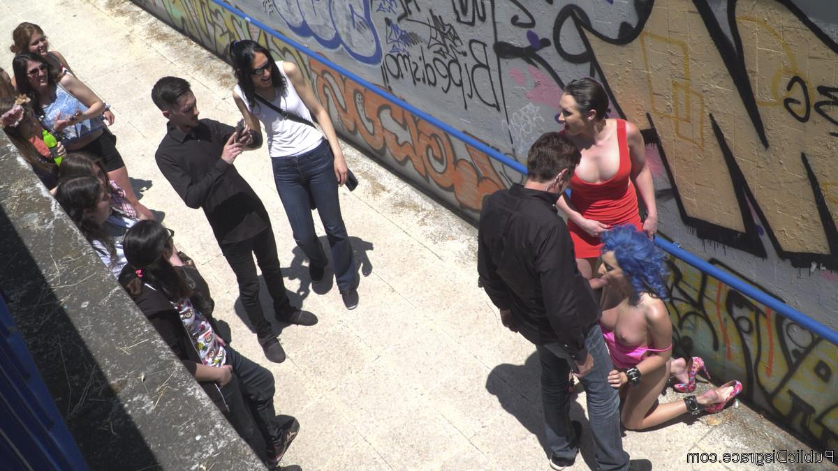 20P Public Disgrace Kendo Ortiz, Steve Holmes, Susy Blue, Yasmin Scott