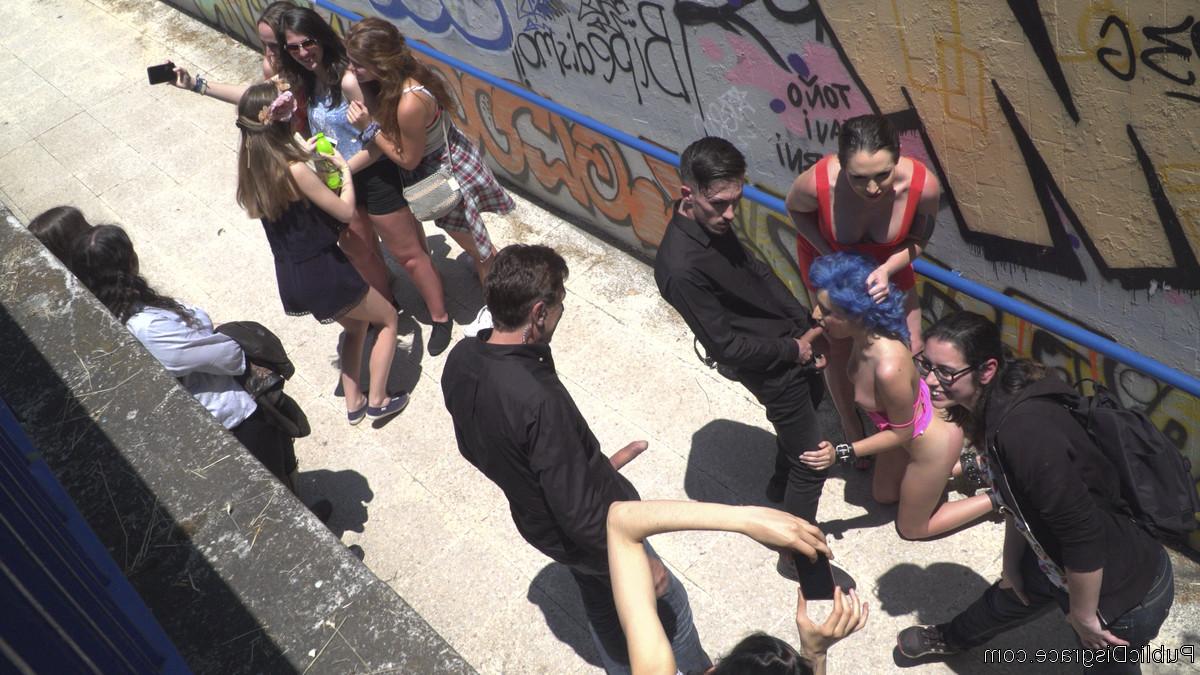 20P Public Disgrace Kendo Ortiz, Steve Holmes, Susy Blue, Yasmin Scott