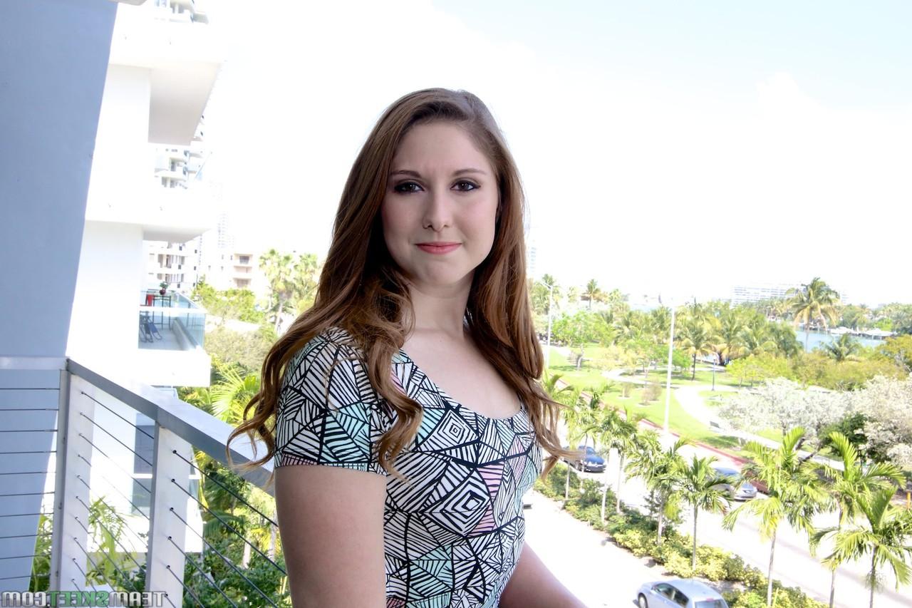 18P Brunette with a beautiful smile Rose Red reveals her coke bottle figure