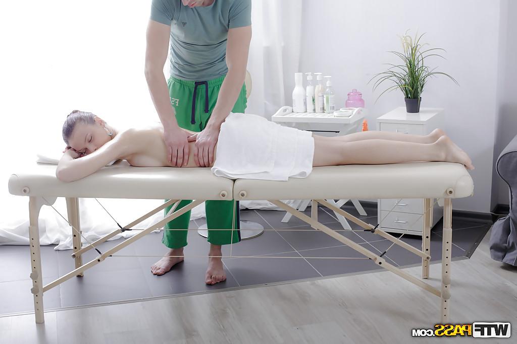 16P Petite chick Mary receiving sensuous hot oil massage and ass fucking