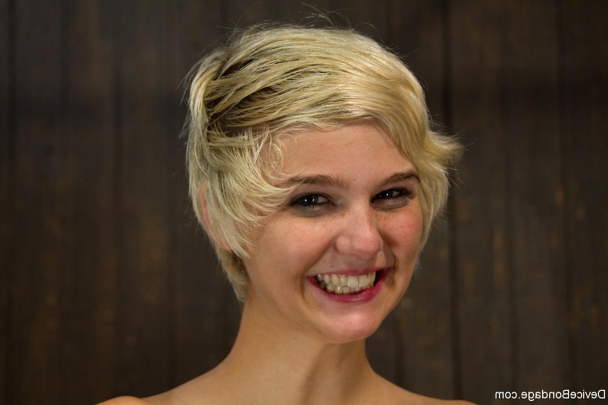 20P Bonecas submissas Chloe Camilla e Payton Bell beijo francês enquanto amarradas e brincavam