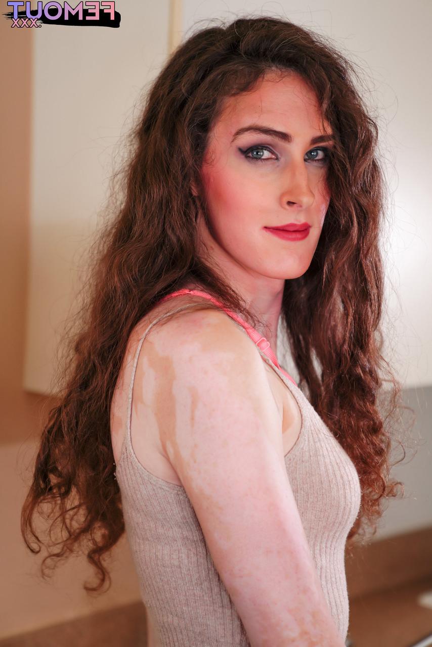 16P Femout XXX Bonnie Snow