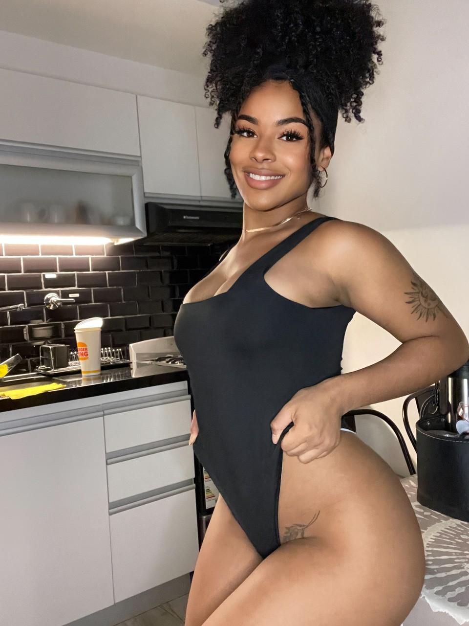 15P Beautiful babe Paola Axo shows her big booty in a sexy lingerie compilation