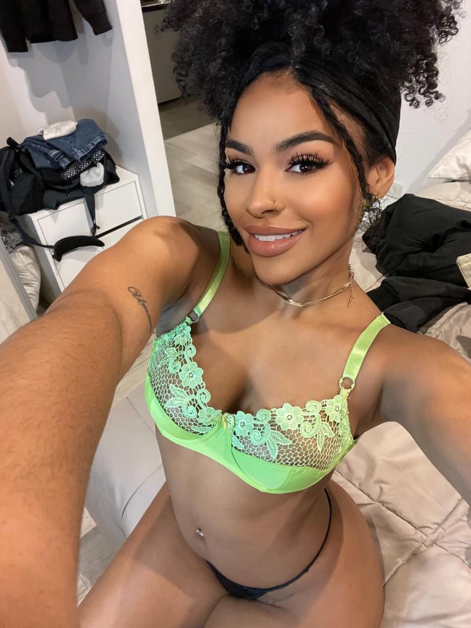 15P Beautiful babe Paola Axo shows her big booty in a sexy lingerie compilation