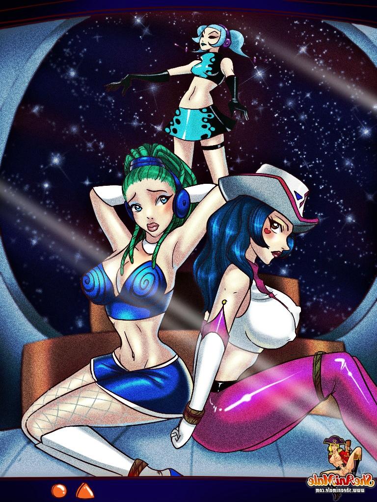 12P Animated space shemales with nice tits enjoy a hard threeway fuck