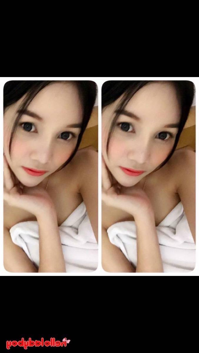 20P Ladyboy de cabelos negros posando com suas roupas fofas em sua compilação