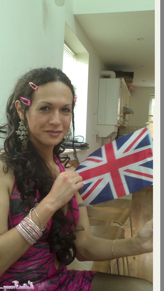 12P Latina Tranny estrelada por Nicole Montero Nua XXX