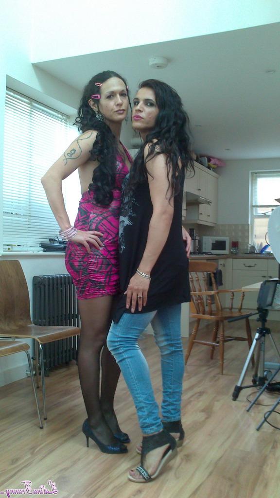 12P Latina Tranny estrelada por Nicole Montero Nua XXX