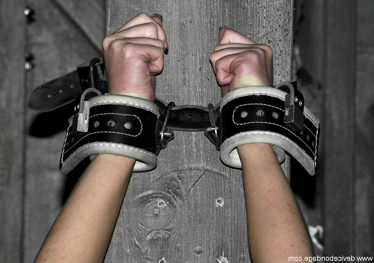 17P Brunette slave was chained to a column and punished with pins and sex machine