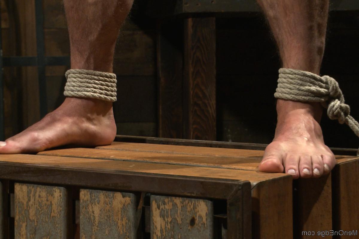15P Men On Edge Dirk Caber