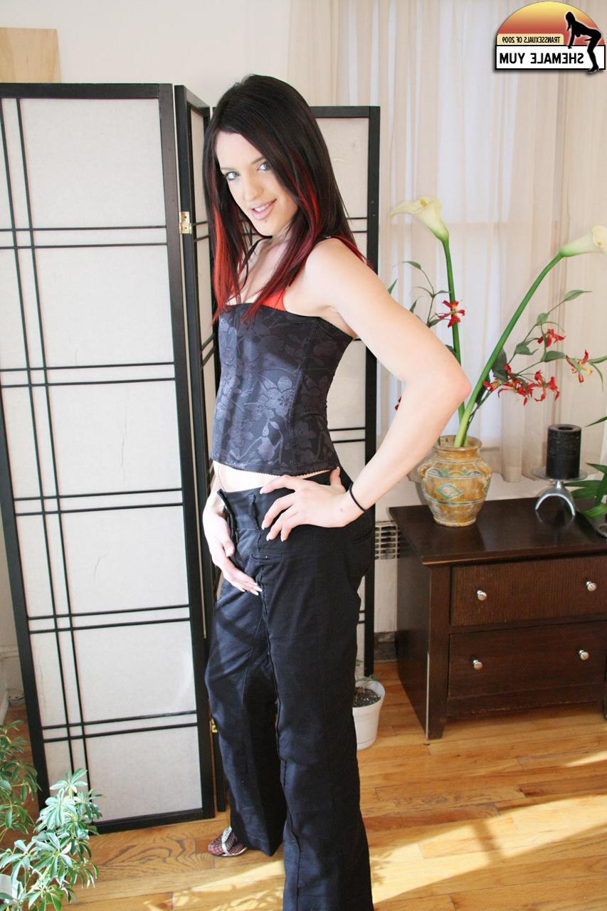 15P Images porno de filles Grooby