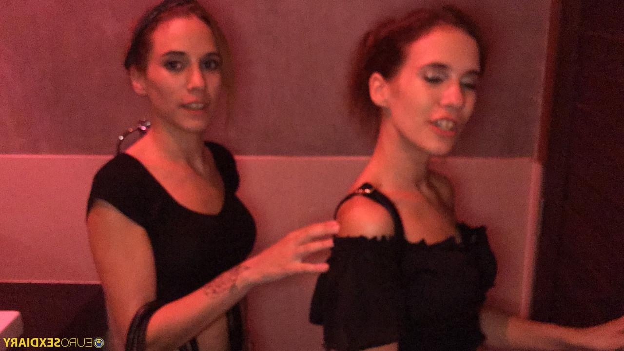 20P Amateur strippers Fox Twins share a client's throbbing dick in the club toilet