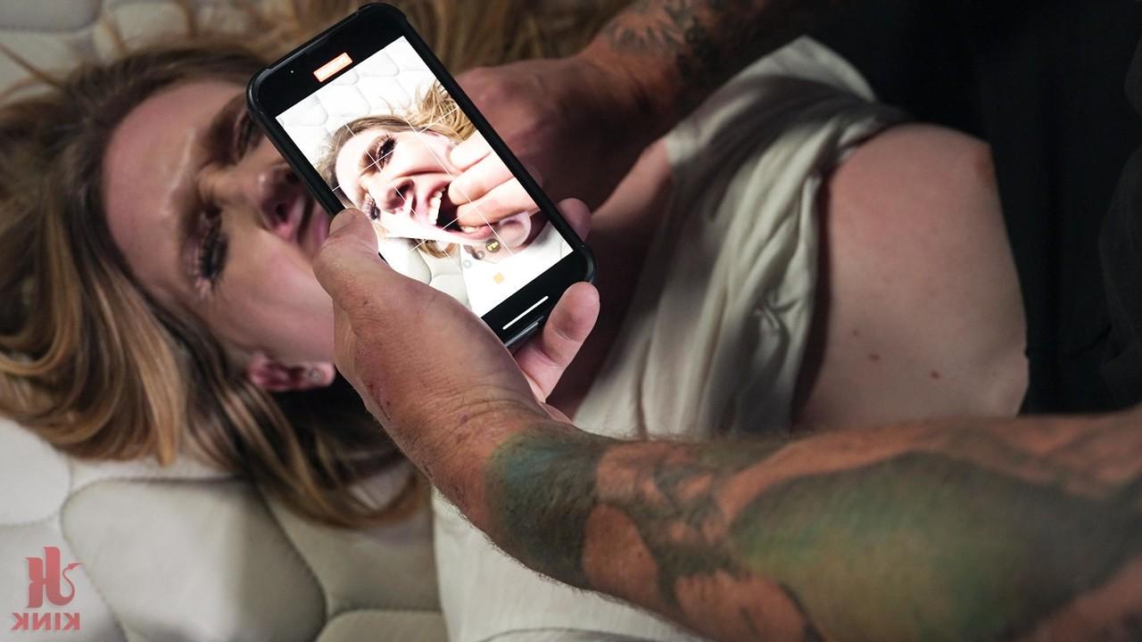 20P A loira magra Ashley Lane é despida, dominada e fodida pelo amante