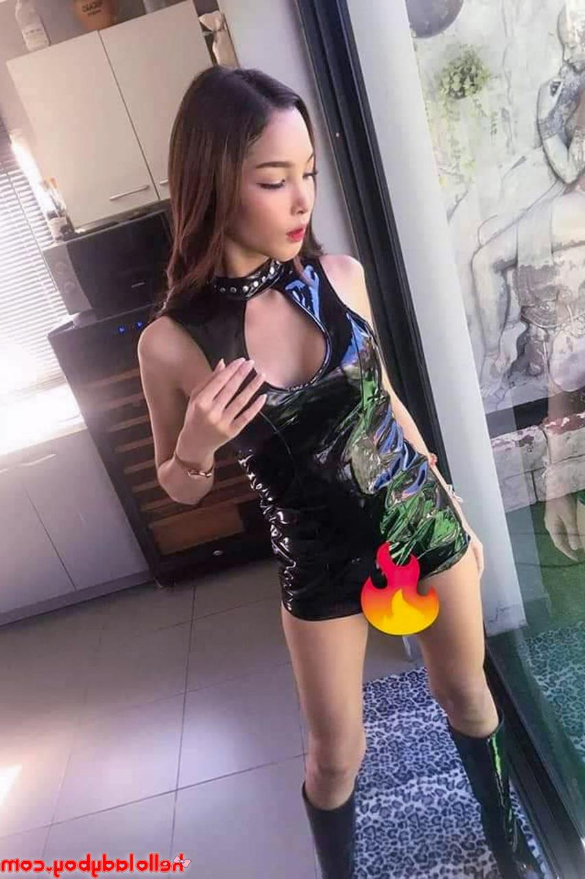 20P Hallo Ladyboy