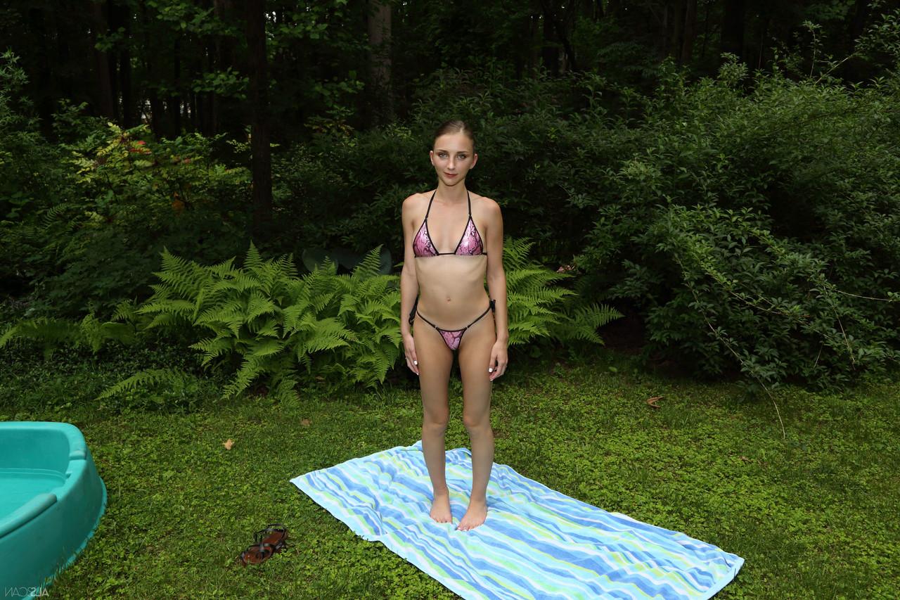 20P Naughty babe Macy Meadows fists her shaved pussy & takes a piss outdoors