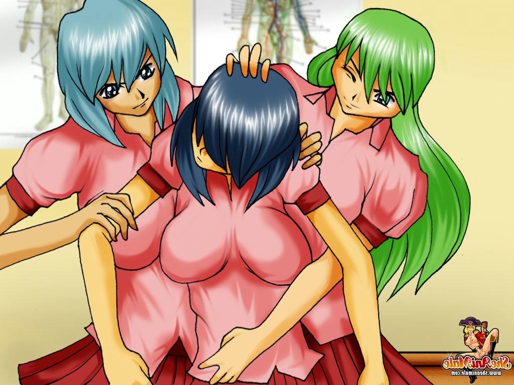 14P Colegiala anime de grandes tetas le da su coño a tres travestis para embestir