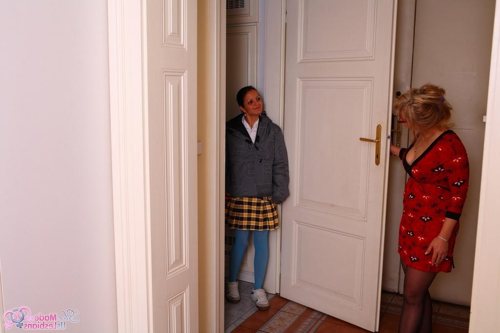 16P Brunette students get introduced to lesbian sex by an older blonde woman