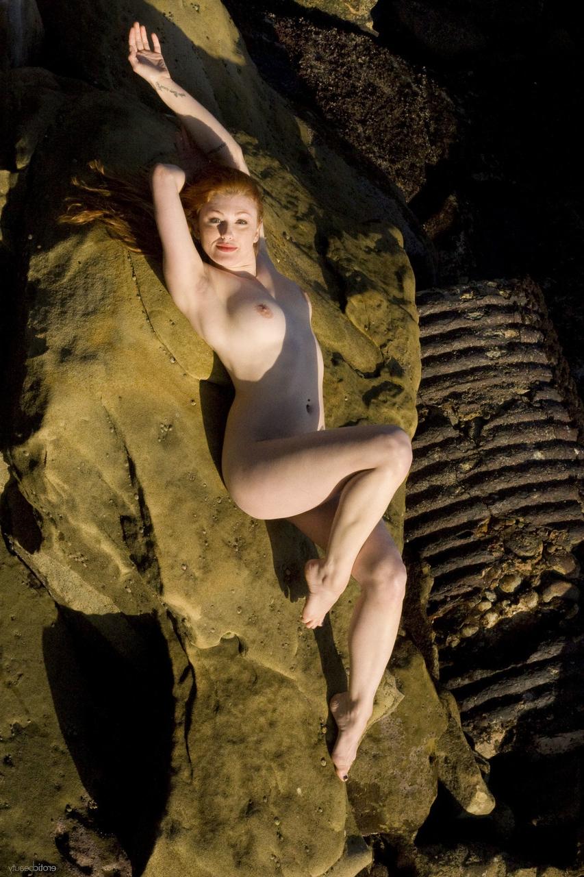 20P Erotic Beauty Ginger R