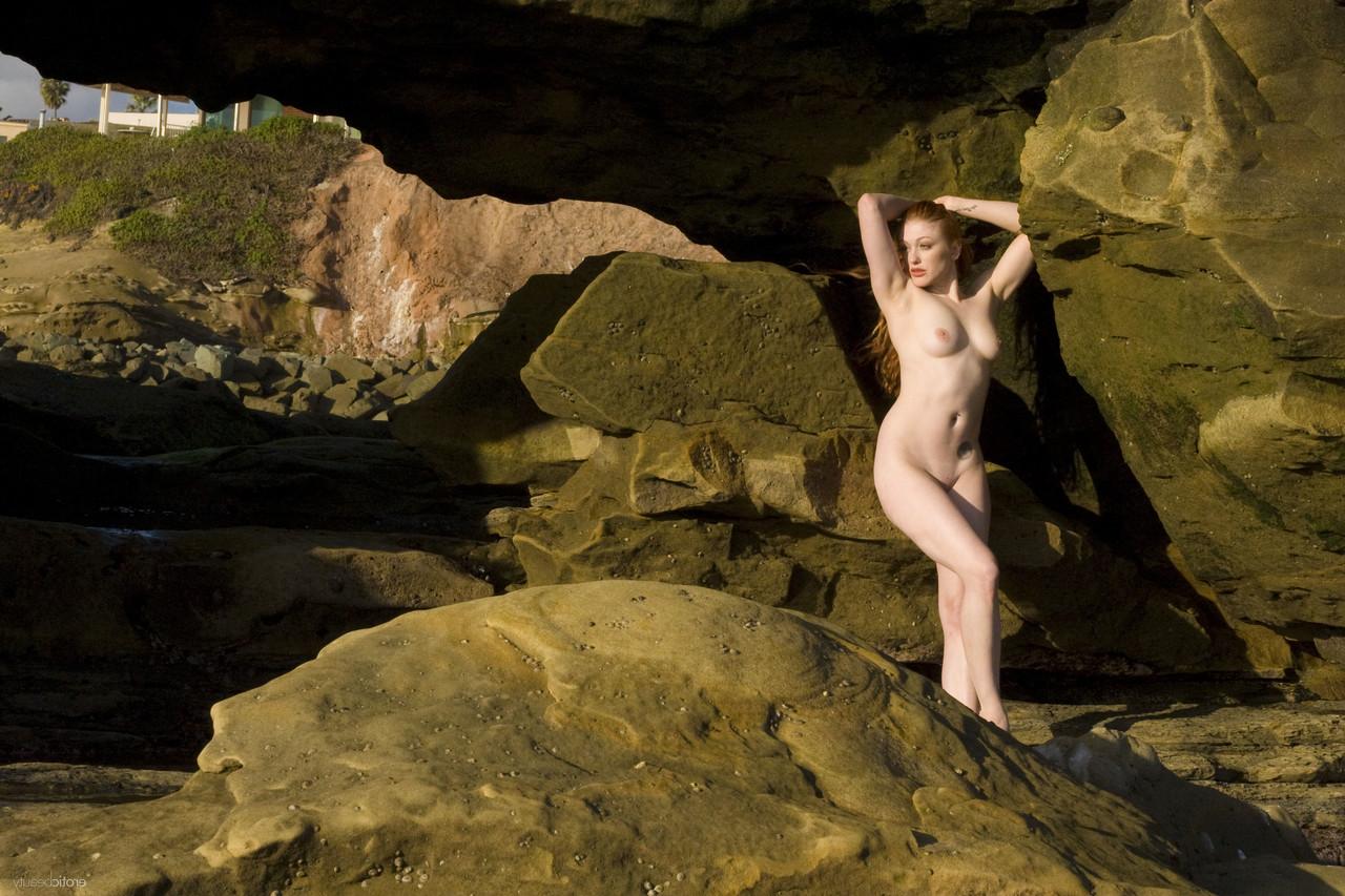20P Erotic Beauty Ginger R