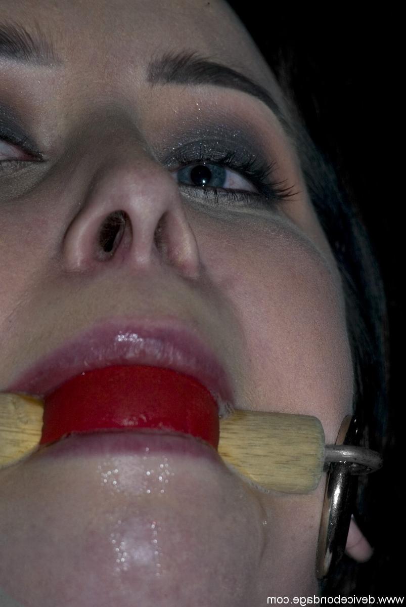 20P Bound and ball-gagged mom Alexa Von Tess gets caned in metal bondage action
