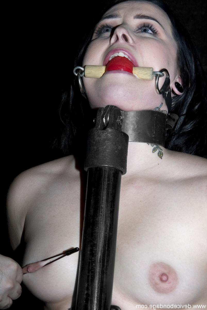 20P Bound and ball-gagged mom Alexa Von Tess gets caned in metal bondage action