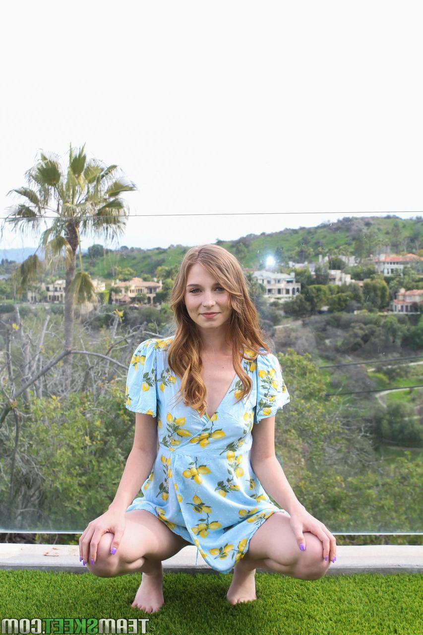 18P Tiny Ava Parker thanks helpful neighbor with kneeling blowjob & doggystyle
