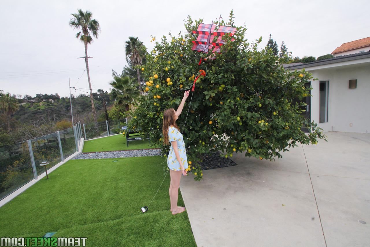 18P Tiny Ava Parker thanks helpful neighbor with kneeling blowjob & doggystyle