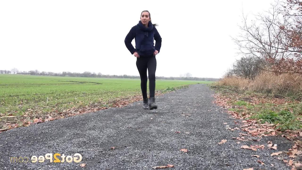 15P Caucasian girl Amanda Estelapisss on a path through an open field