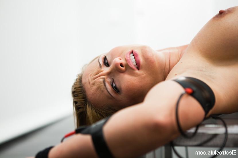 14P Katja Kassin is forced to pleasure lesbians during electrical play in bondage