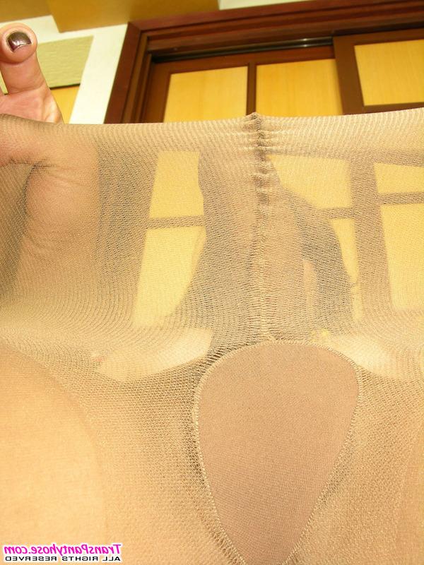 20P Trans Pantyhose Naked Images