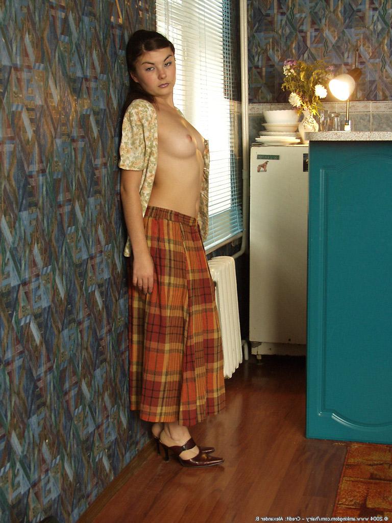 16P Masturbating scene from an amateur babe with hairy pussy Katta