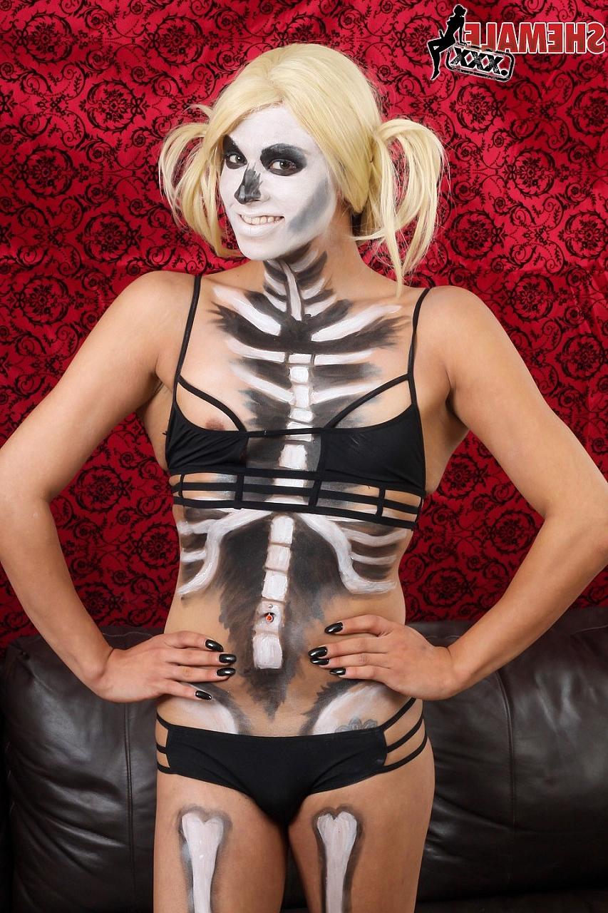 16P TGirls XXX Cali Jay