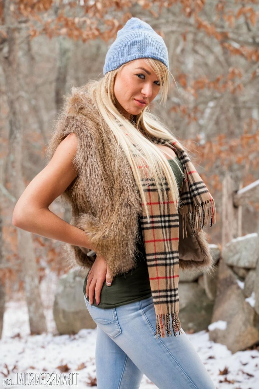 15P Transsensual mit Connor Maguire und Aubrey Kate Hot Pictures