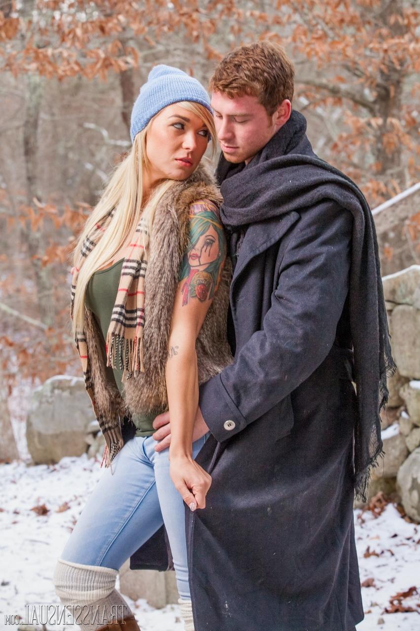 15P Transsensual mit Connor Maguire und Aubrey Kate Hot Pictures