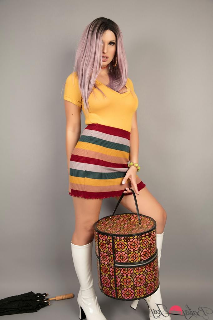 16P TS Bailey Jay performed by Bailey Jay Naked Porn Pics