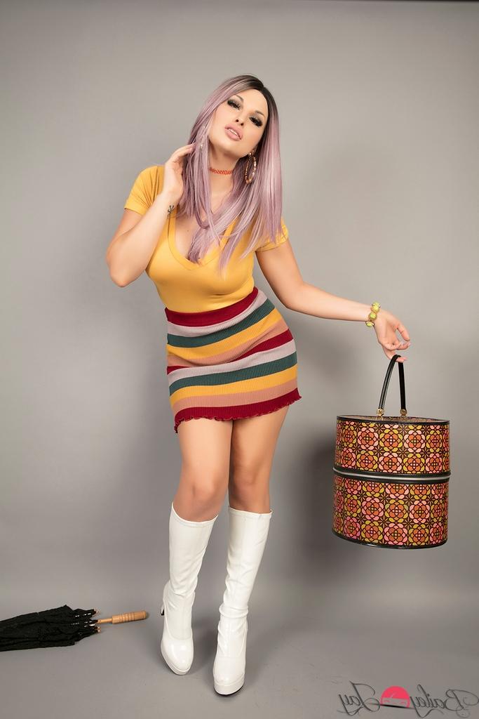 16P TS Bailey Jay performed by Bailey Jay Naked Porn Pics