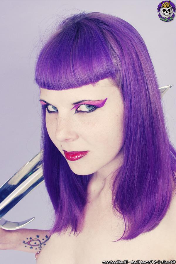 15P Goth girl Szandora wields a blade while going topless in a skirt