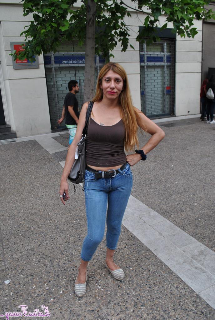 12P Transexual latina realizada por Nicole Montero Fotos desnudas